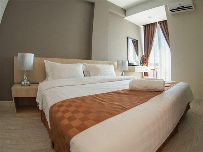 Sky Hotel Kota Kinabalu Exteriér fotografie