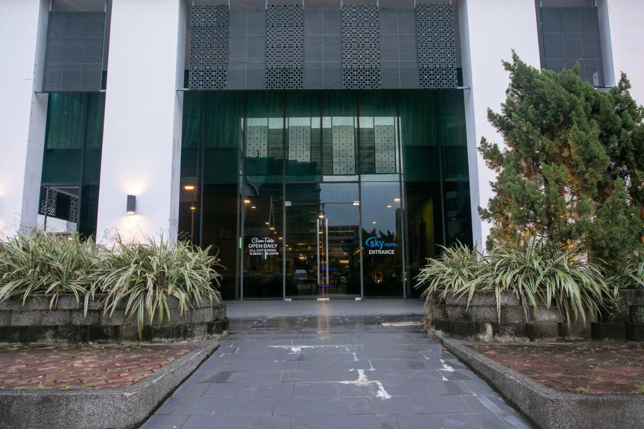 Sky Hotel Kota Kinabalu Exteriér fotografie
